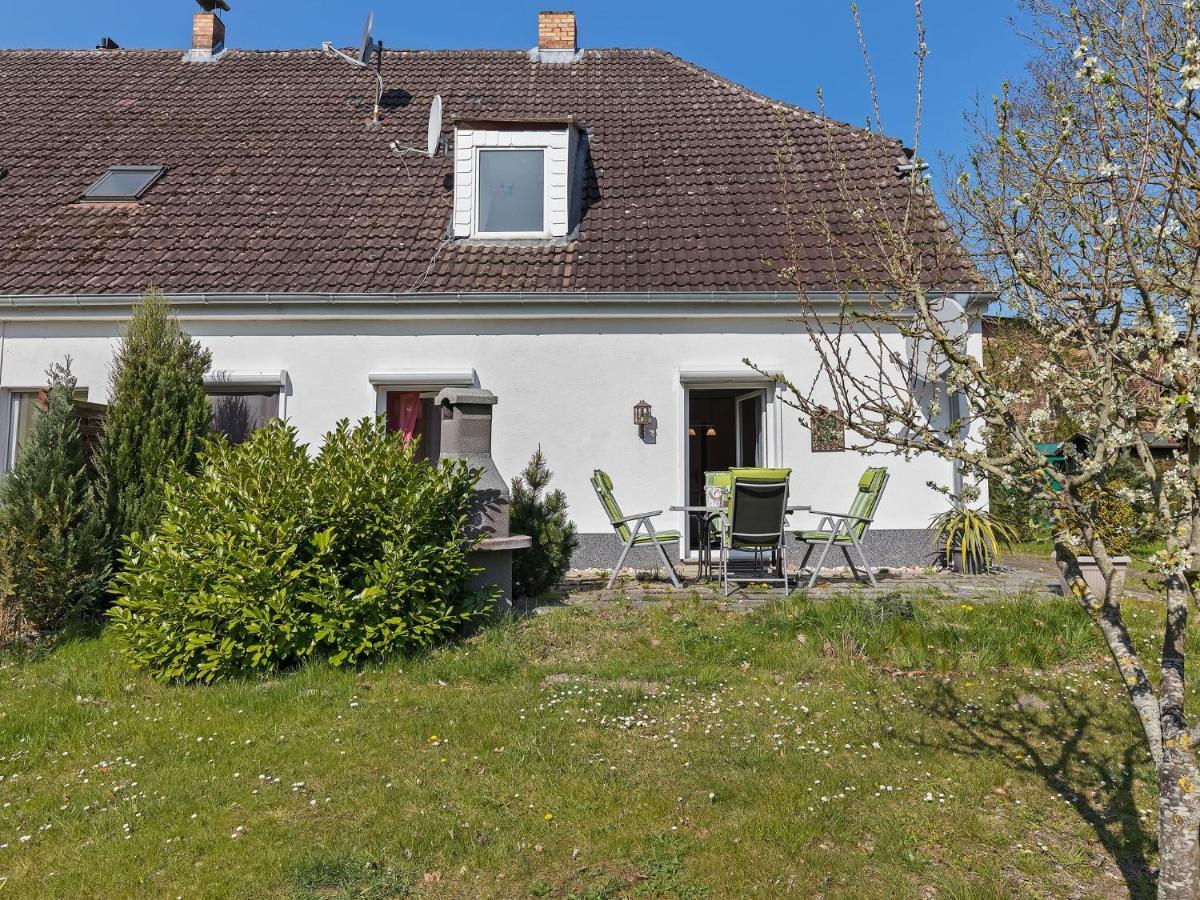Elegant With Garden In