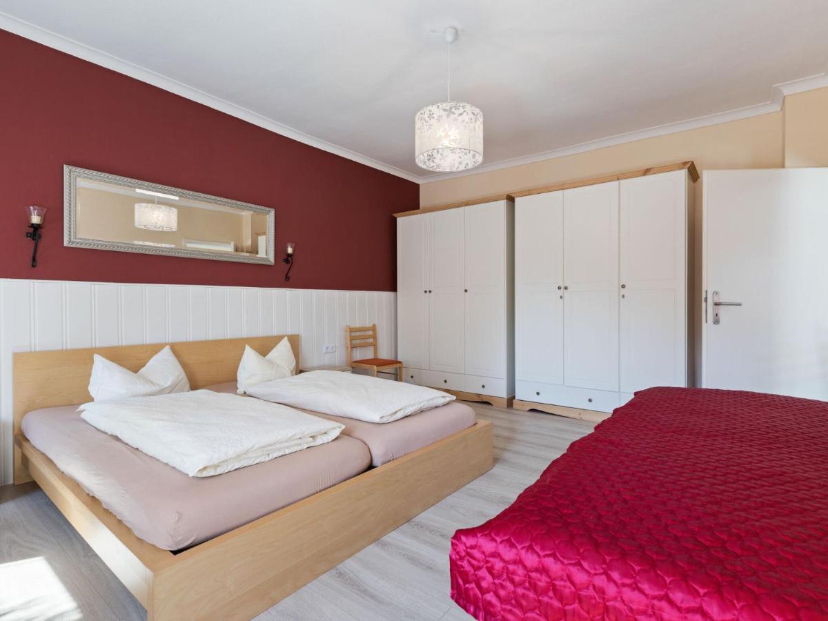 Apartment Elegant With Garden In
