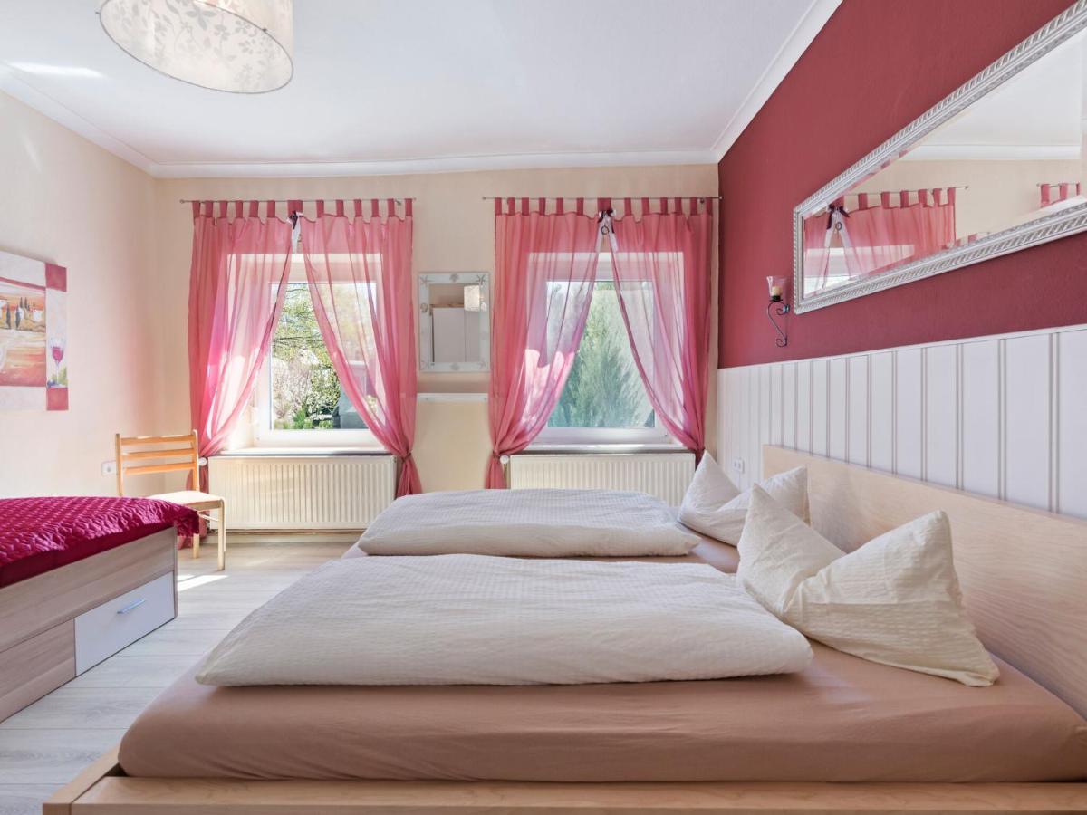 Apartment Elegant With Garden In Gingst