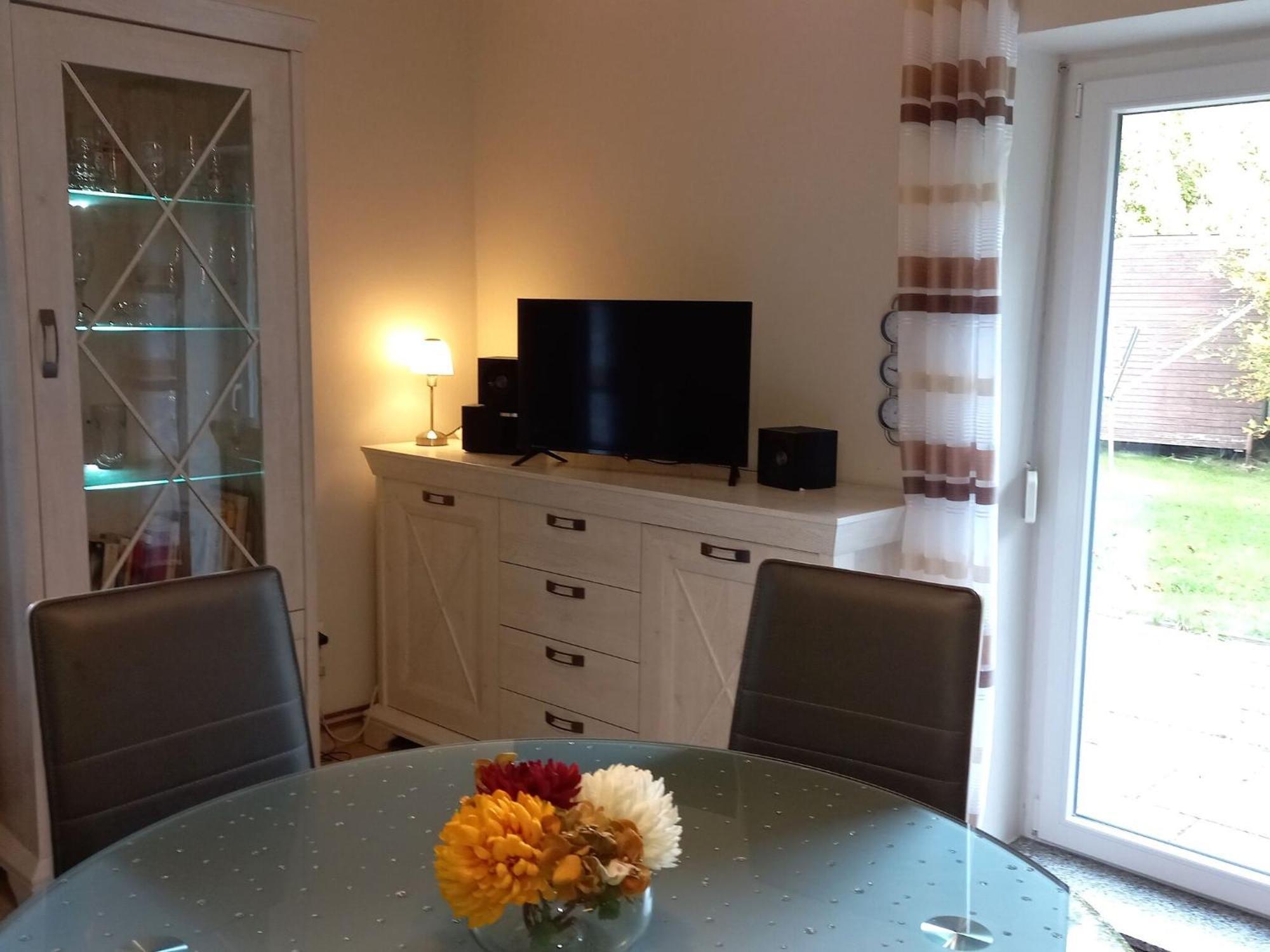 Elegant With Garden In Apartment