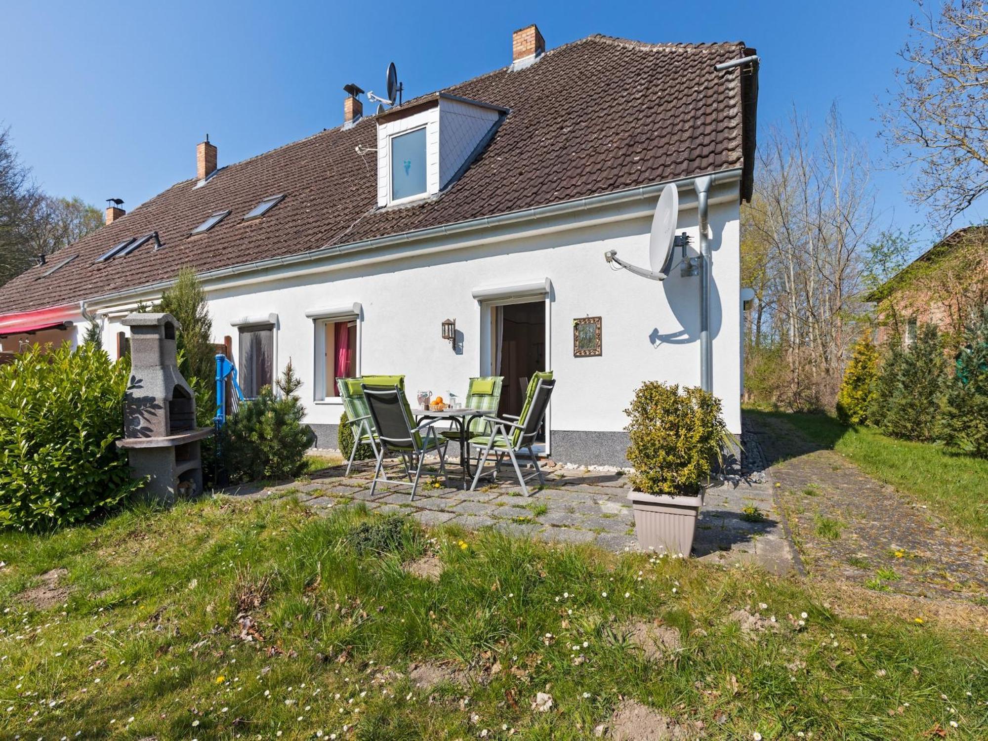 Elegant With Garden In